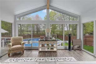 1972 Springfield Lake Blvd, Akron, OH 44312 - Photo 9