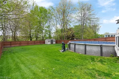 1972 Springfield Lake Boulevard, Akron, OH 44312 - Photo 37