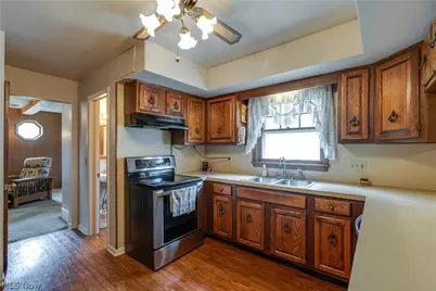 584 N Hawkins Avenue, Akron, OH 44313 - Photo 11