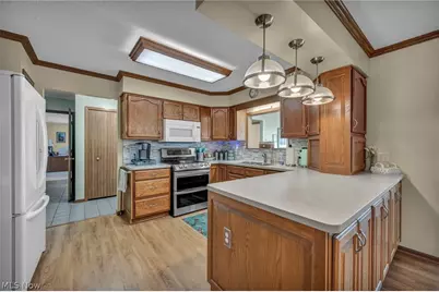 9217 Bechtel Road, Elyria, OH 44035 - Photo 13