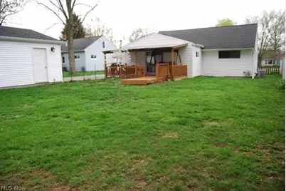 4567 Canterbury Road, North Olmsted, OH 44070 - Photo 15