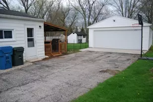 4567 Canterbury Rd, North Olmsted, OH 44070 - Photo 19