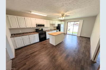 17604 Olive Avenue, Lake Milton, OH 44429 - Photo 13