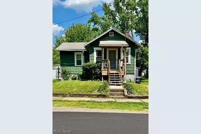 22846 Norman Avenue, Alliance, OH 44401 - Photo 3