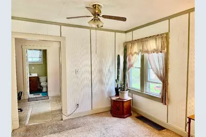 22846 Norman Avenue, Alliance, OH 44401 - Photo 9