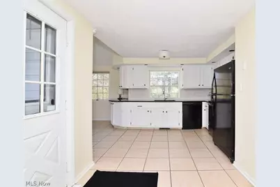 35755 Miles Road, Moreland Hills, OH 44022 - Photo 11