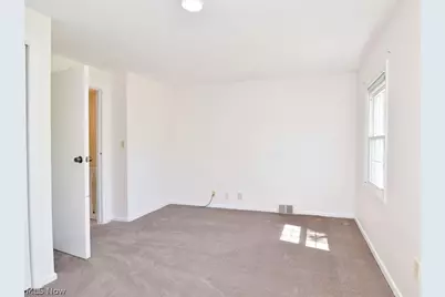 35755 Miles Road, Moreland Hills, OH 44022 - Photo 29
