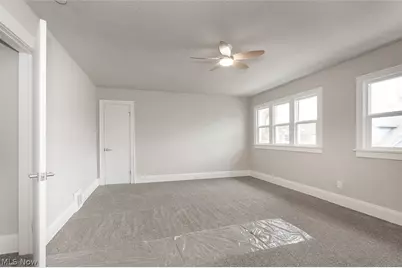 4940 E 106th Street, Garfield Heights, OH 44125 - Photo 23