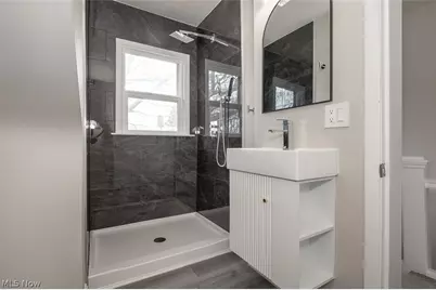 4940 E 106th Street, Garfield Heights, OH 44125 - Photo 15