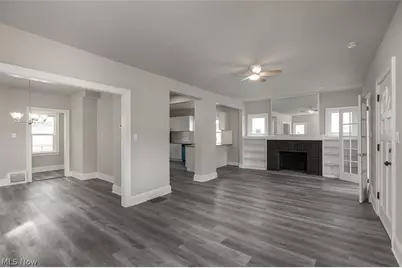 4940 E 106th Street, Garfield Heights, OH 44125 - Photo 3