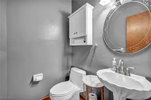 26475 Sudbury Dr, North Olmsted, OH 44070 - Photo 23