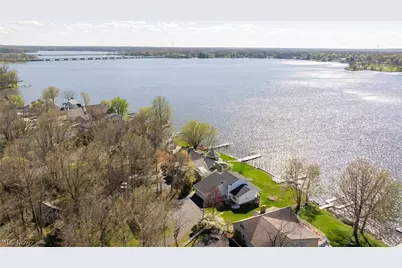 1408 NE River Road, Lake Milton, OH 44429 - Photo 3