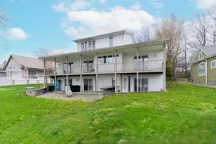 1408 NE River Rd, Lake Milton, OH 44429 - Photo 9