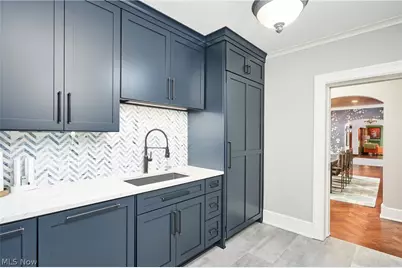 69 E Fairlawn Boulevard, Akron, OH 44313 - Photo 23