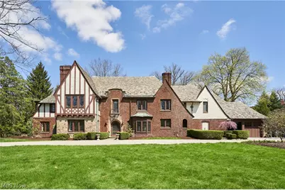 69 E Fairlawn Boulevard, Akron, OH 44313 - Photo 1