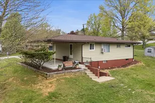 215 Highland Lake Terrace, Washington, WV 26181 - Photo 11