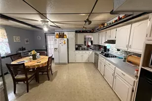 147 Newell Ave, St Clairsville, OH 43950 - Photo 3