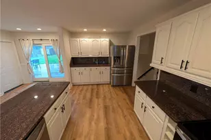 8645 Courtland Dr, Strongsville, OH 44149 - Photo 3