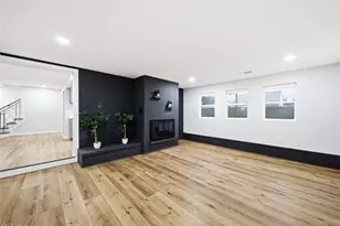 262 E 324th St, Willowick, OH 44095 - Photo 9