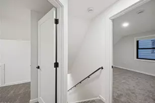 262 E 324th St, Willowick, OH 44095 - Photo 21