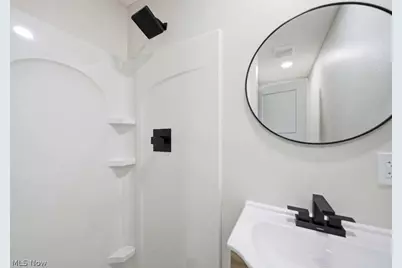 262 E 324th Street, Willowick, OH 44095 - Photo 17