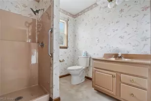 8625 4 Seasons Trail, Poland, OH 44514 - Photo 19