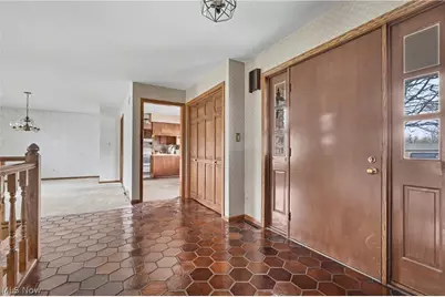 8625 Four Seasons Trail, Poland, OH 44514 - Photo 5