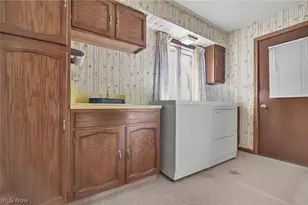 8625 4 Seasons Trail, Poland, OH 44514 - Photo 31