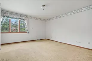 8625 4 Seasons Trail, Poland, OH 44514 - Photo 27