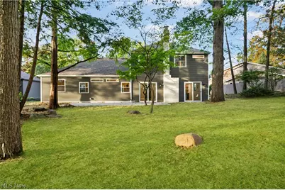 20121 Driftwood Court, Strongsville, OH 44149 - Photo 3