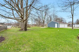 252 Indianola Rd, Youngstown, OH 44512 - Photo 11