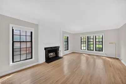2561 Charney Road, University Heights, OH 44118 - Photo 5