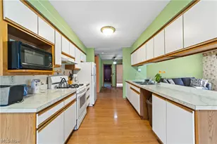 3869 Dayton Ave, Lorain, OH 44052 - Photo 9