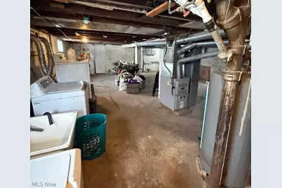 2394 Elyria Avenue, Lorain, OH 44055 - Photo 11