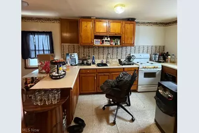 108 Rush Street, Elyria, OH 44035 - Photo 5