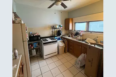 622 Middle Avenue, Elyria, OH 44035 - Photo 19