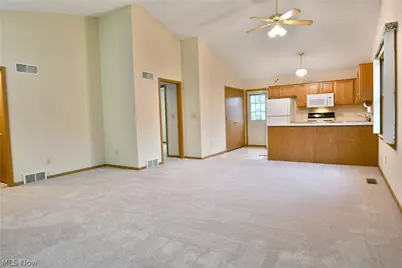 5180 Winthrop Drive, Austintown, OH 44515 - Photo 11