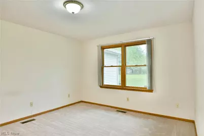 5180 Winthrop Drive, Austintown, OH 44515 - Photo 33
