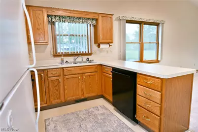 5180 Winthrop Drive, Austintown, OH 44515 - Photo 21