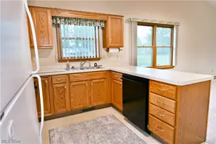 5180 Winthrop Dr, Austintown, OH 44515 - Photo 21