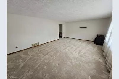 121 Beckett Court, St Clairsville, OH 43950 - Photo 5