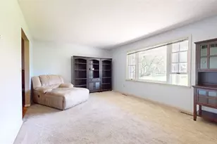 11870 Dupont Rd, Washington, WV 26181 - Photo 13