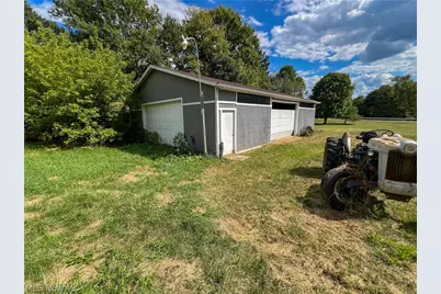 14614 E Liverpool Road, East Liverpool, OH 43920 - Photo 17