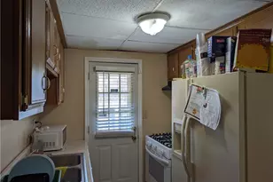 1490 - 1492 E 250th St, Euclid, OH 44117 - Photo 3