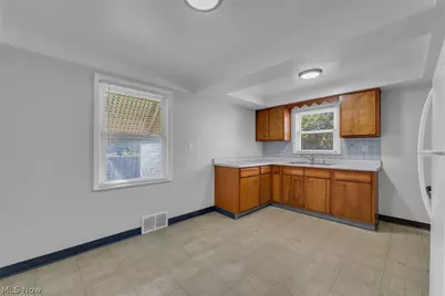 226 E 242nd Street, Euclid, OH 44123 - Photo 17