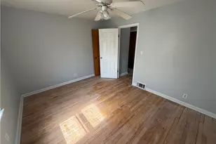 871 E 232nd St, Euclid, OH 44123 - Photo 15