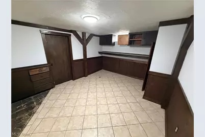 871 E 232nd Street, Euclid, OH 44123 - Photo 29