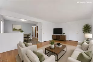 927 E 216th St, Euclid, OH 44119 - Photo 11