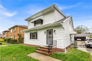 927 E 216th St, Euclid, OH 44119 - Photo 3