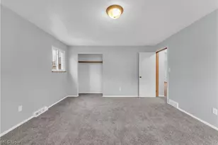 927 E 216th St, Euclid, OH 44119 - Photo 15